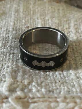 Warner Bros. Black and Silver Batman Logo Men's Ring